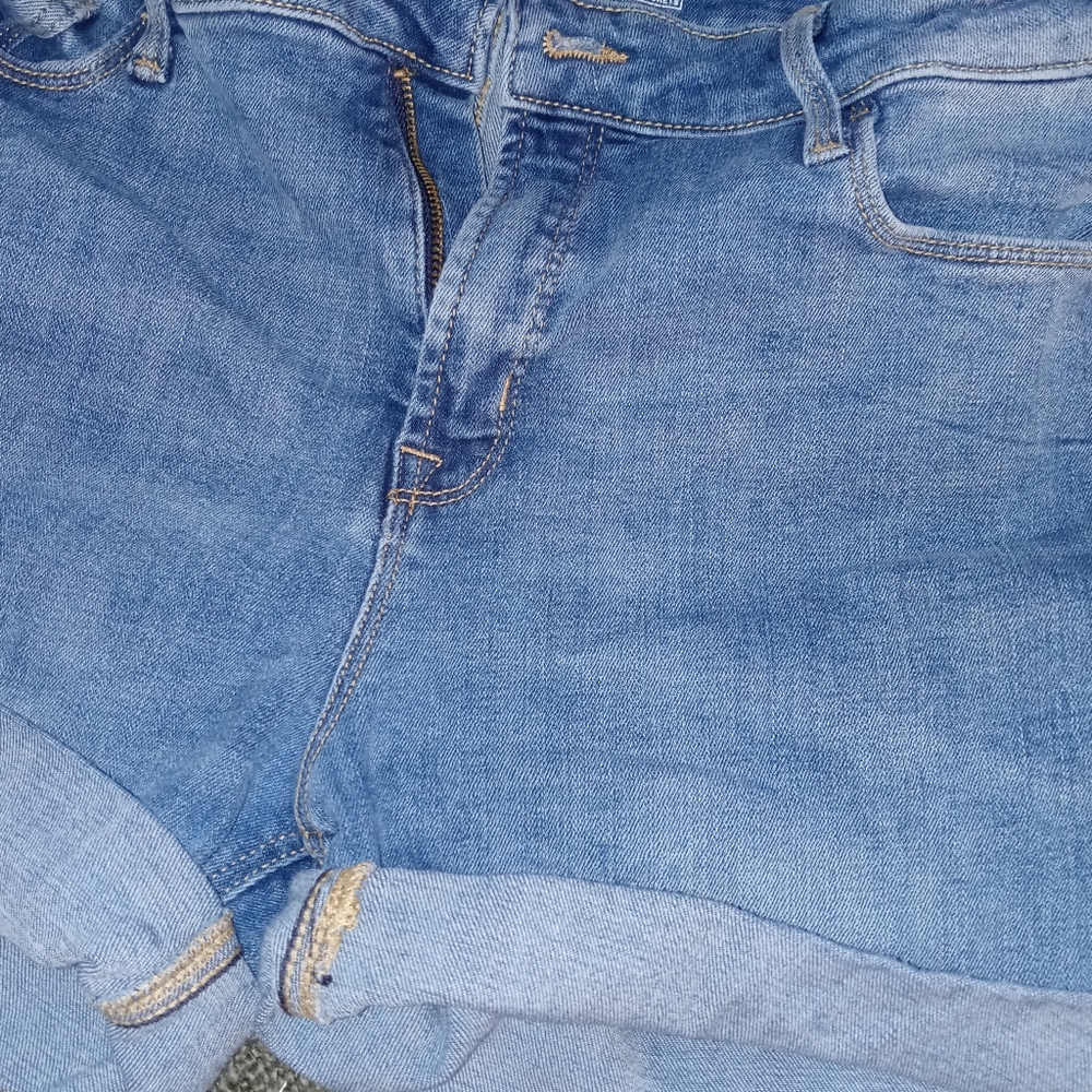 Old Navy Rockstar Super Skinny Highrise Blue Jean Shorts